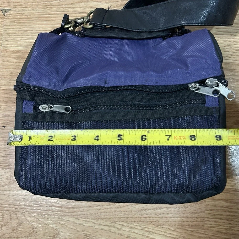 NWOT Insulated Lunch Tote Bag Plum Eggplant Purple Adjustable Strap Zipper Adult